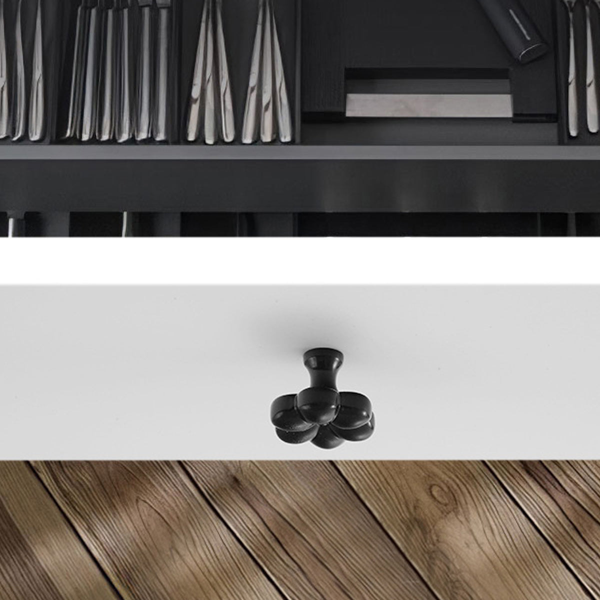 Oval Vintage Drawer Pull with Electroplated Finish