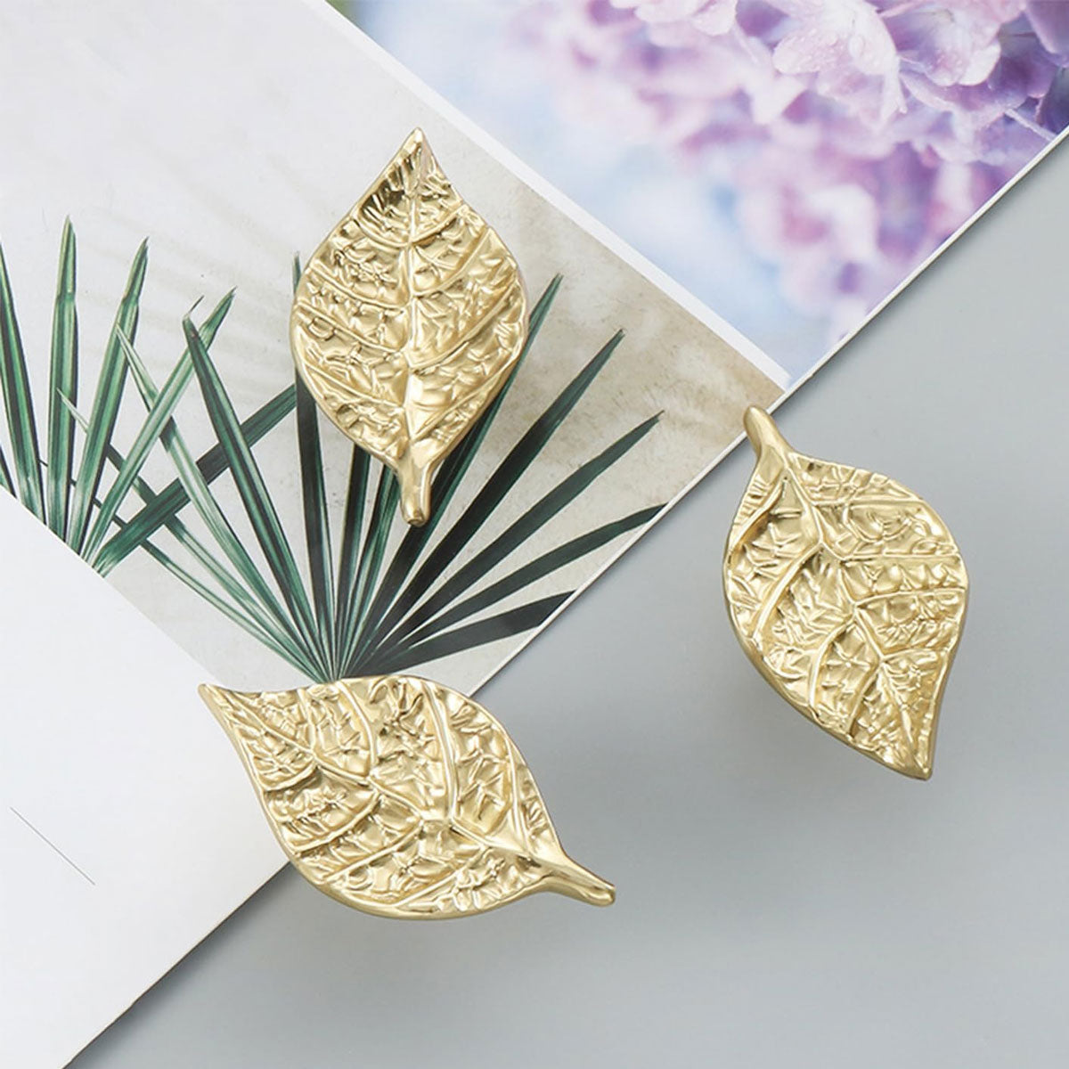 Gold Leaf Shape Metal Cabinet Handle for Drawers and Doors