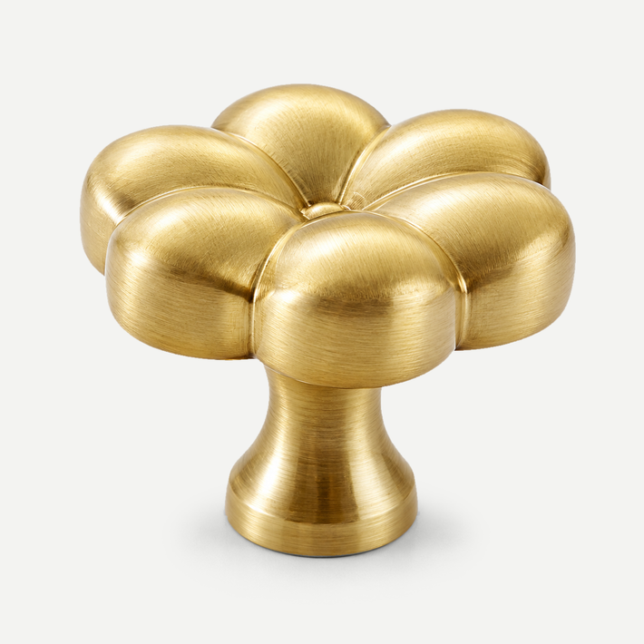 Brass six-petal cabinet knob32mm - single item