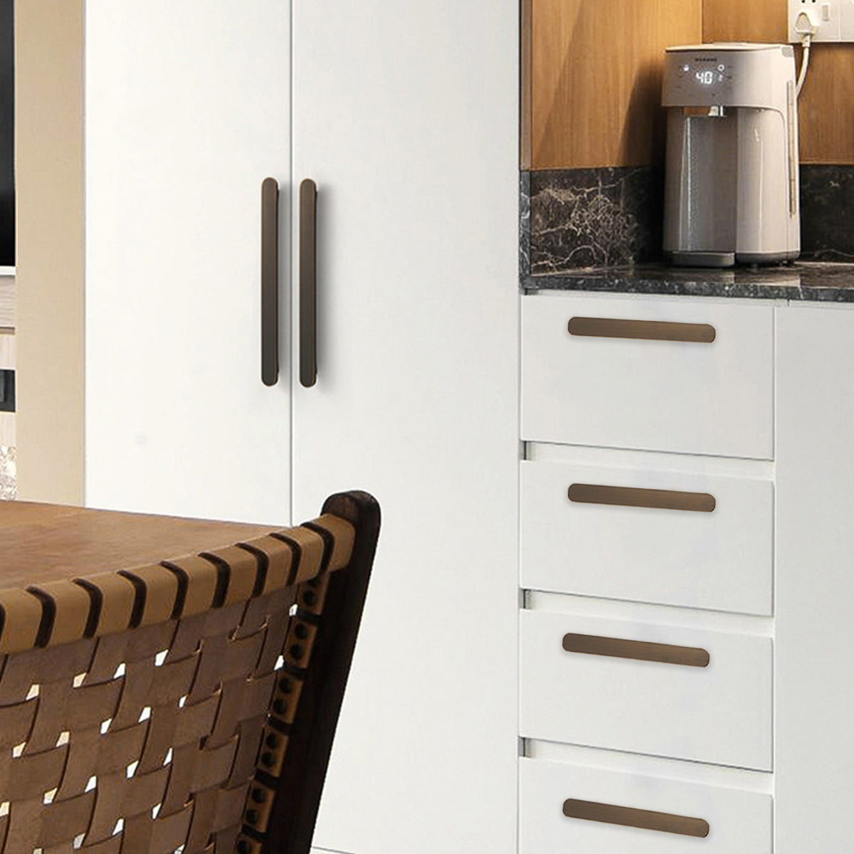 Oval Antique Brass Brass Cupboard & Cabinet Door Pull 35-46mm