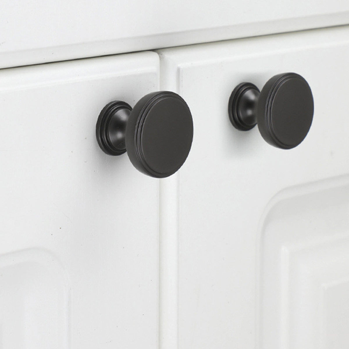 Round Cabinet Handle with Single-Hole Mount for Cabinets