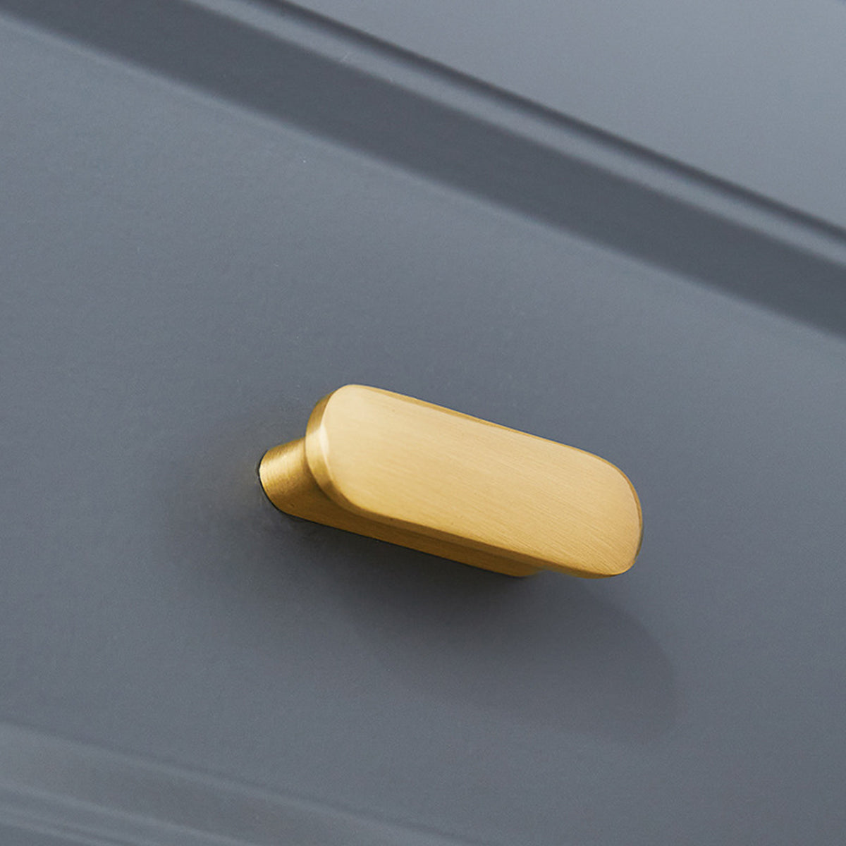 Metal Alloy Cabinet Handle with Brushed Finish