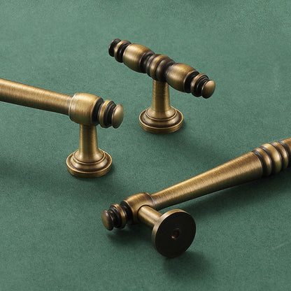 Antique Brass Handle with Single or 96–192mm Centers