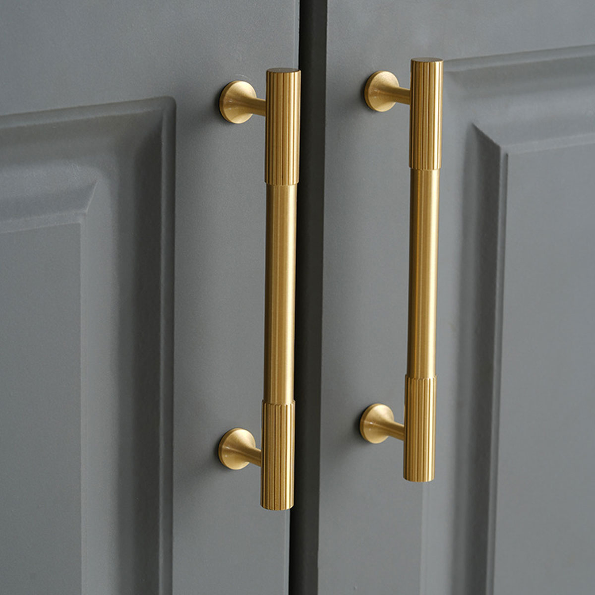 Vertical Cupboard & Cabinet Door Pull & Konb Handle 3 Color Options