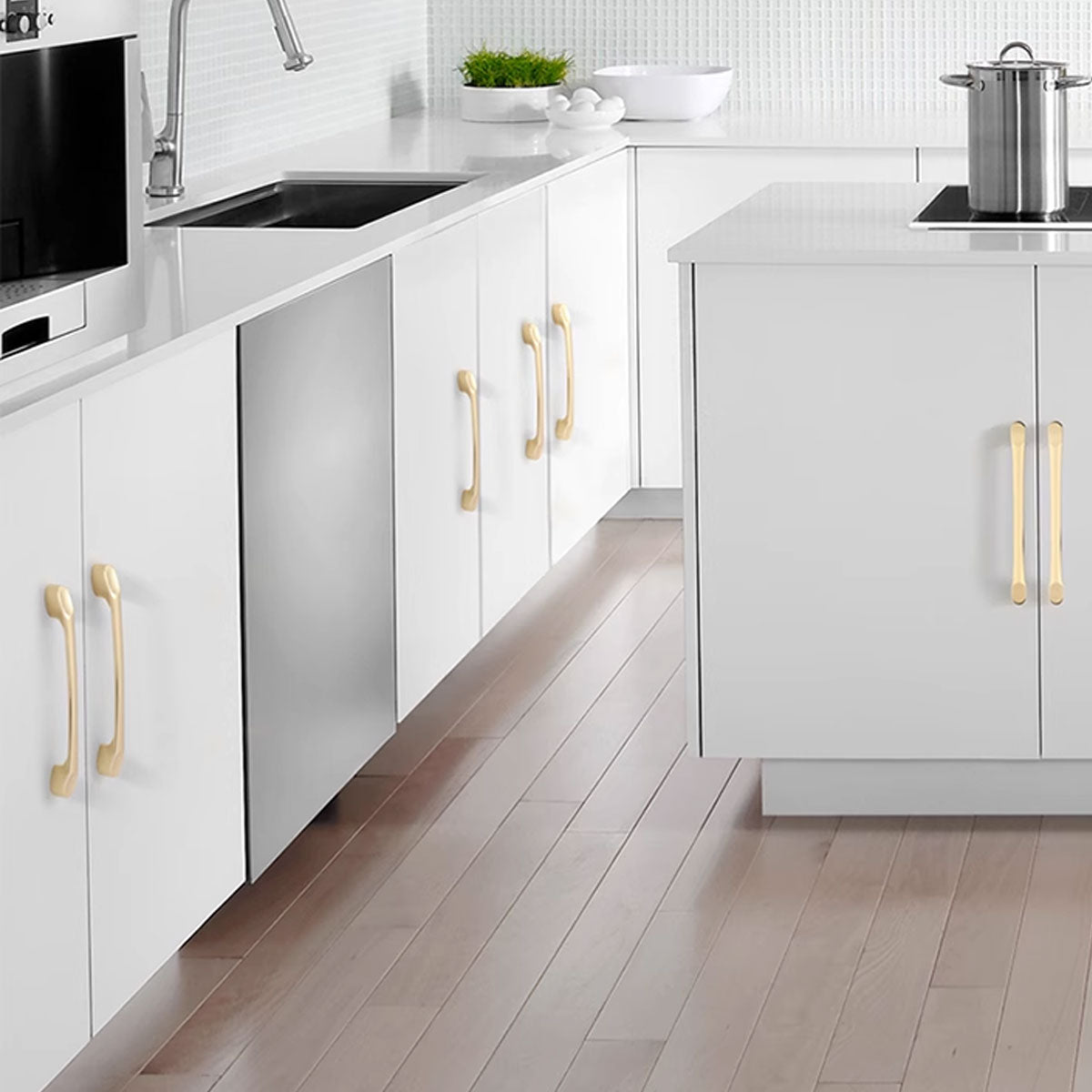 Solid Brass Wardrobe Handle with Bright Gold Finish