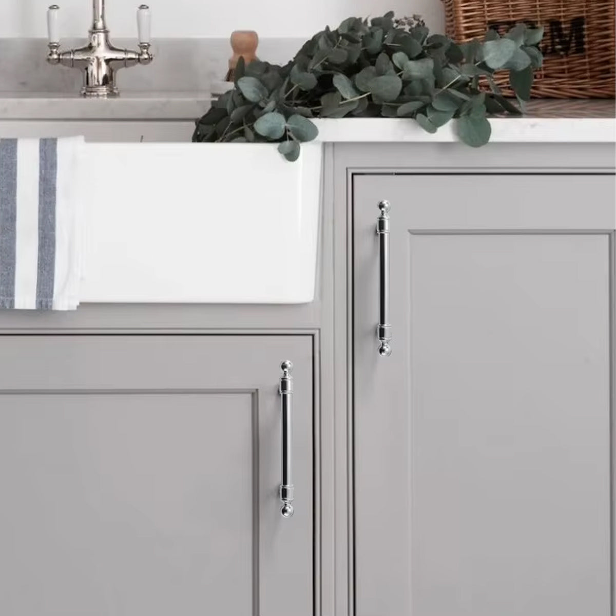 Silver Metal Cabinet Handle with Round Ball End, Polished