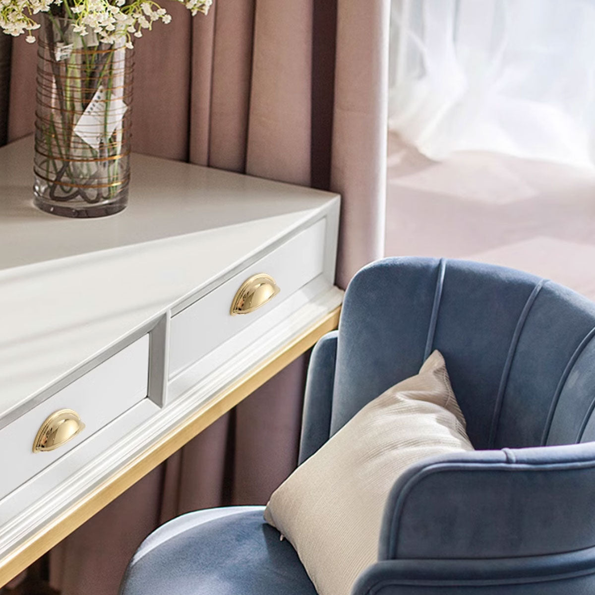 Shell Cabinet Handle Single-Hole with Electroplated Finish