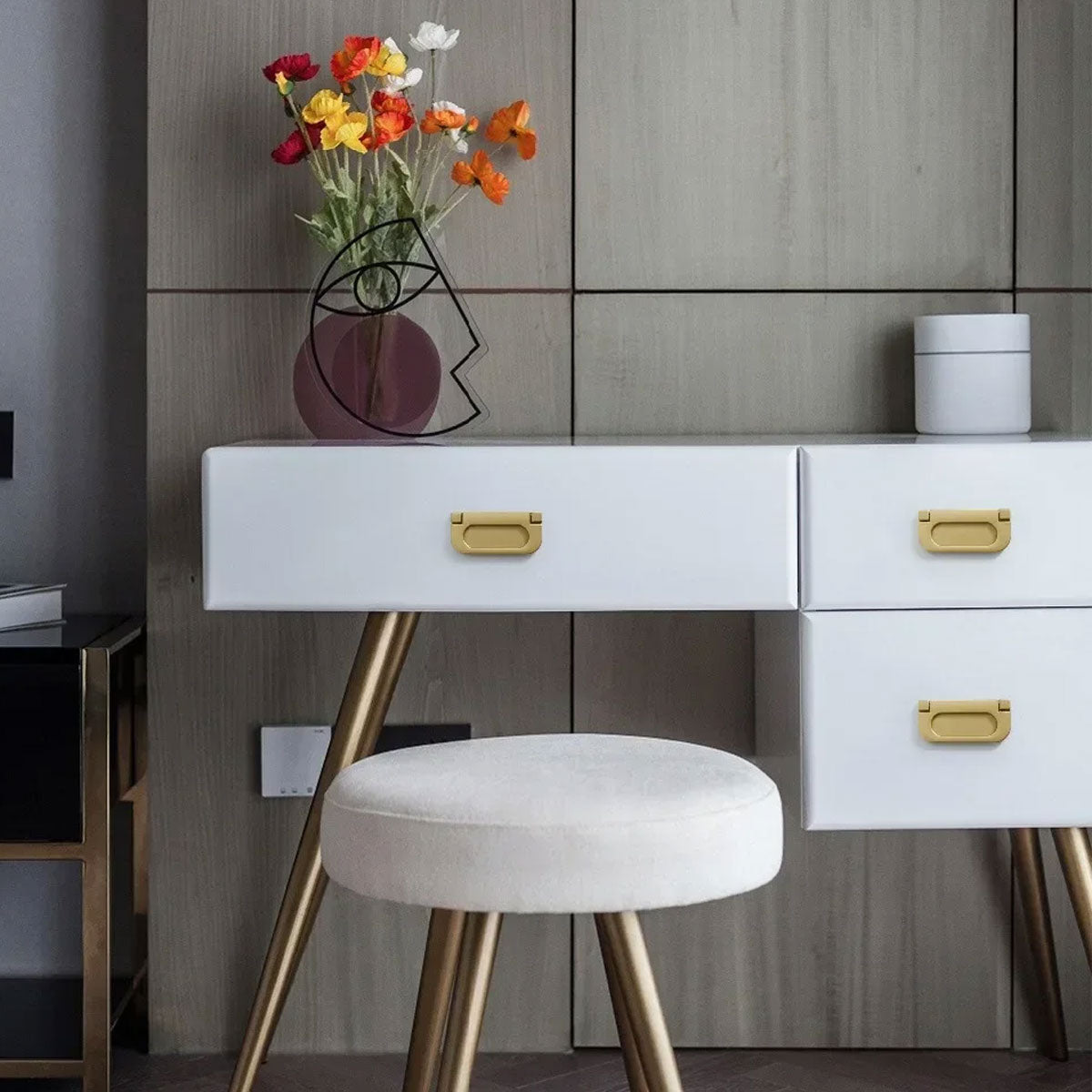 Electroplated Brass Cupboard & Cabinet Flat Door Pull Handle 64mm