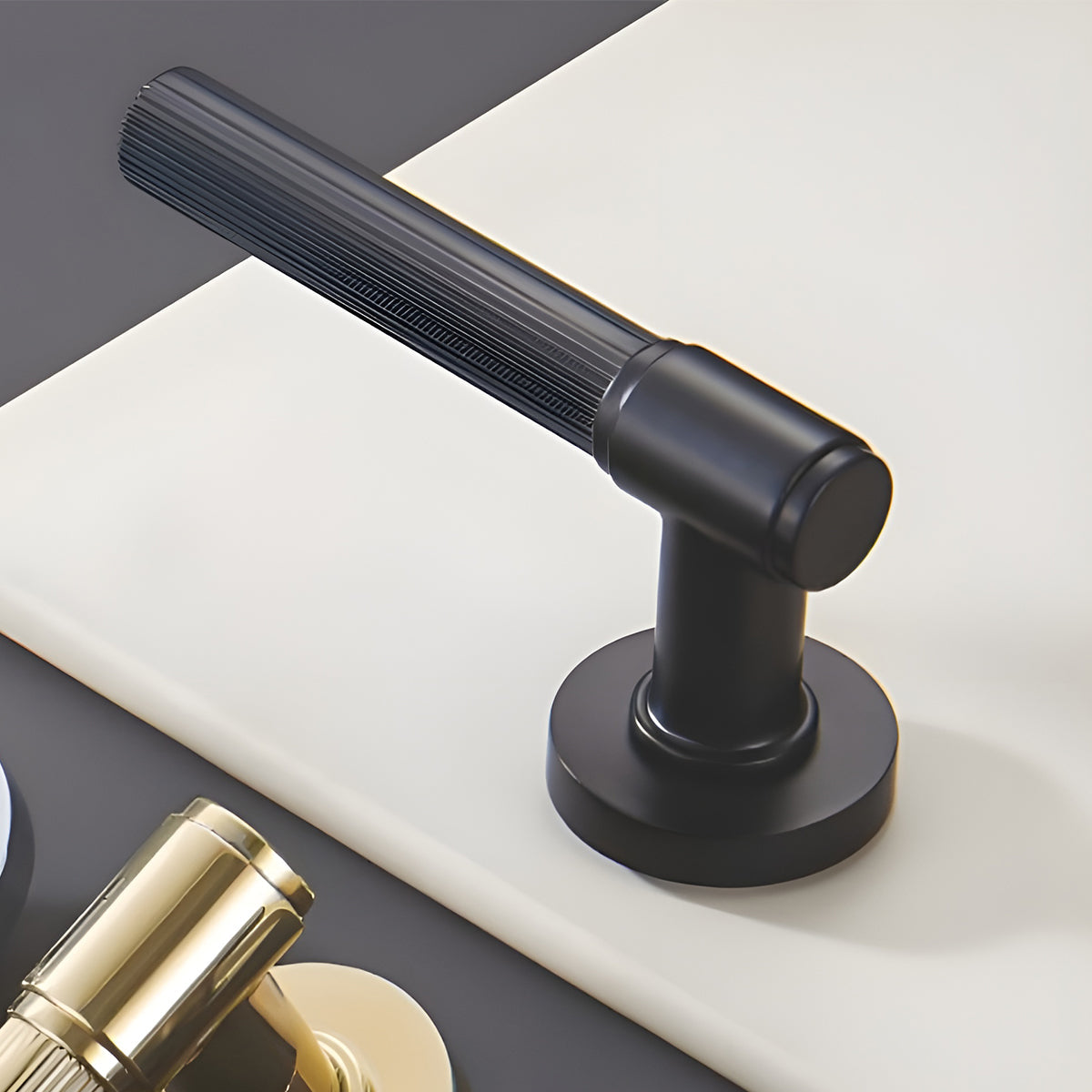 Fluted Zinc Alloy Interior Privacy Lever Handle 155mm - view 11