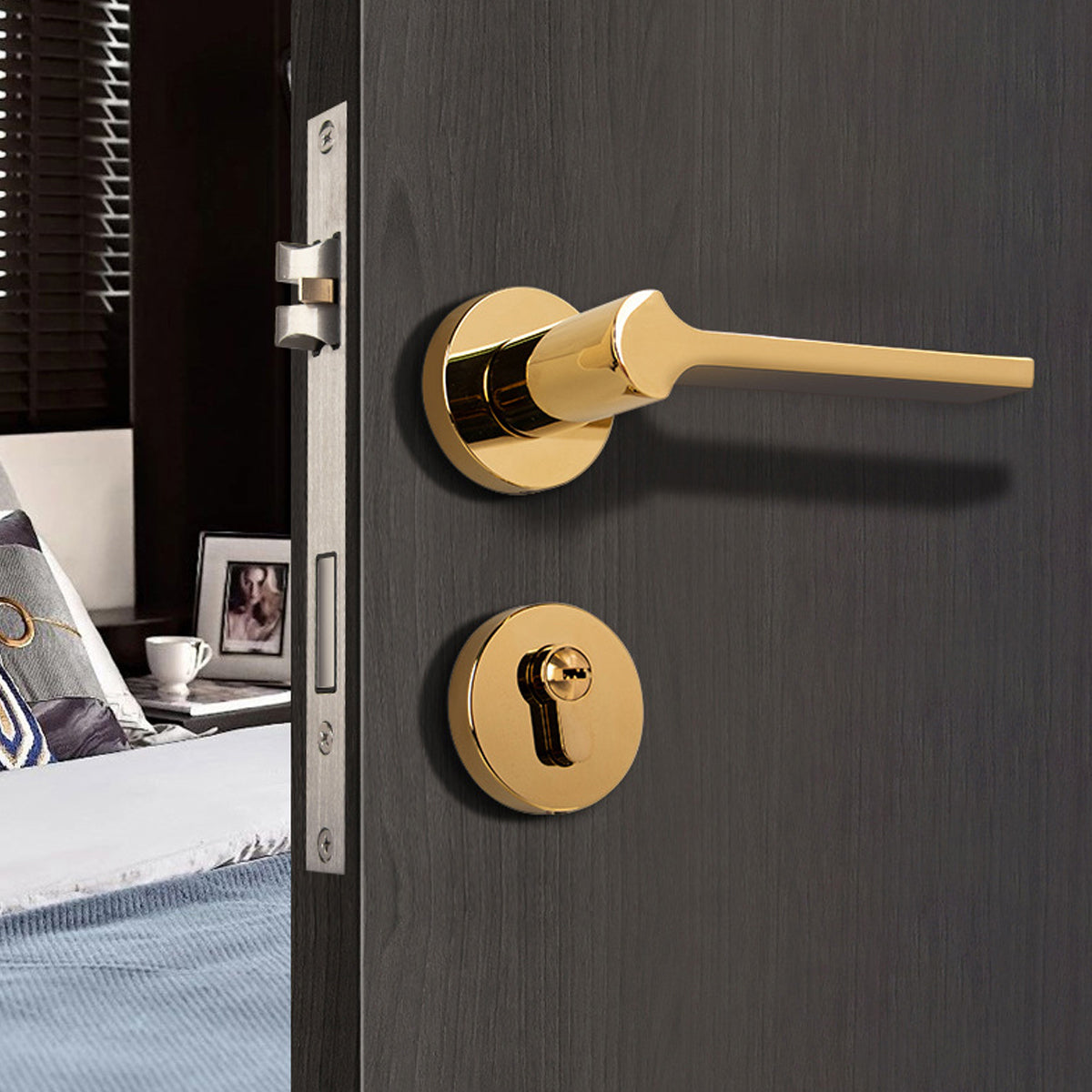 Brushed Gold Zinc Alloy Interior Lever Handle Lock Set 135mm