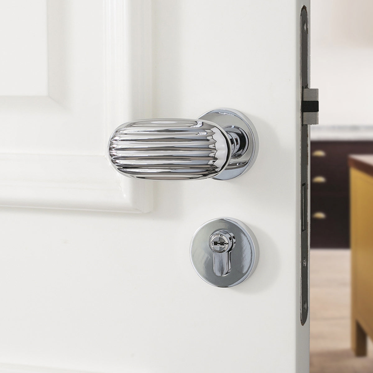 Bright Chrome Zinc Alloy Interior Lever Handle 102mm