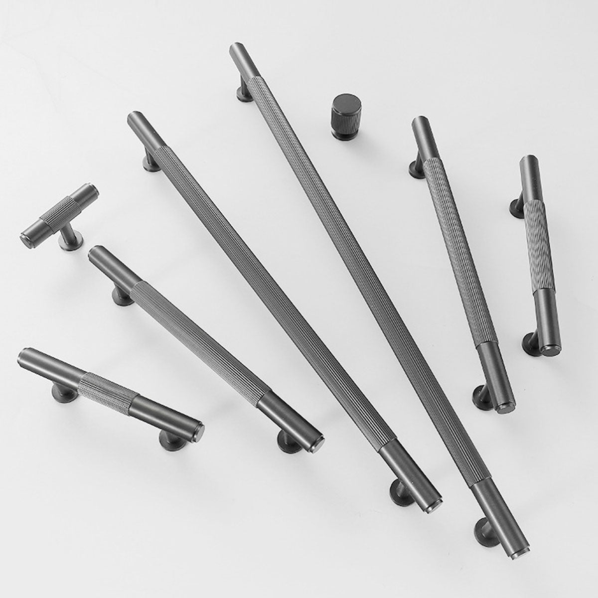 Modern Striped Metal Cabinet Handle in Gold or Black