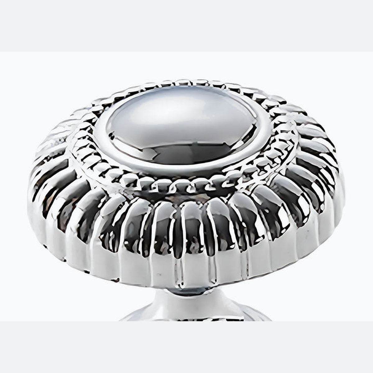 Silver Solid Brass Cupboard Cabinet Knob Single Hole 30x29m - Surface Detail